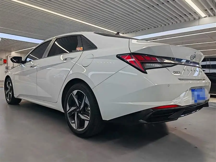 إلنترا 2022 1.5 لتر CVT GLX إصدار النخبة