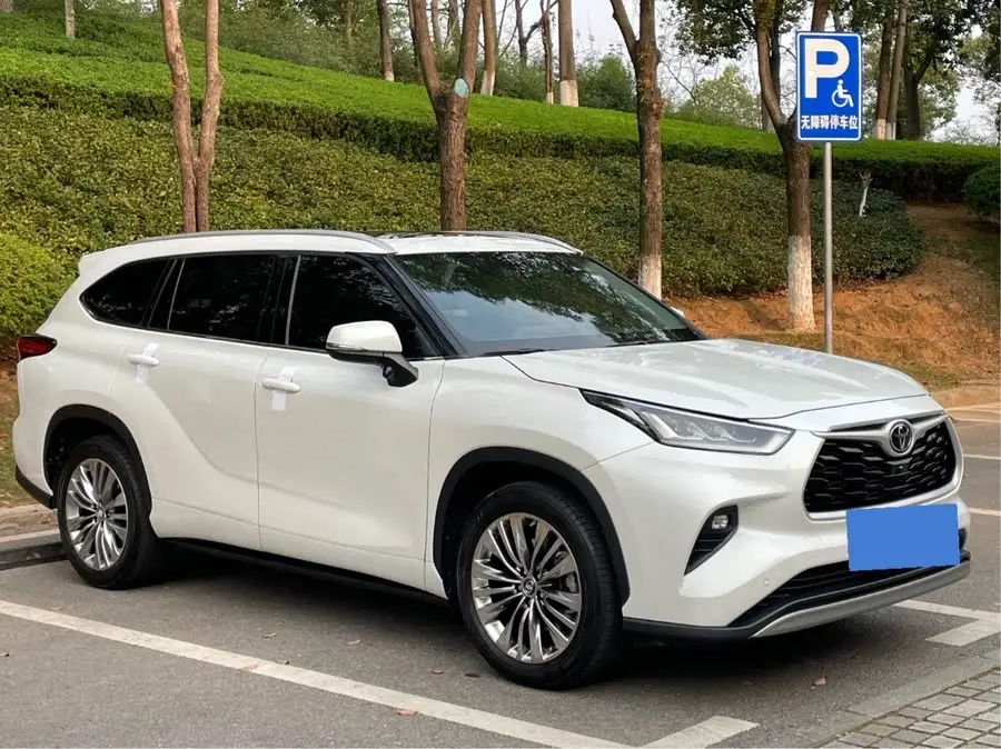 هايلاندر 2022 موديل 380T النسخة الفاخرة ذات الدفع الرباعي 7 مقاعد