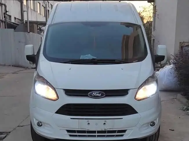 فوتون 2023 2.0T ديزل يدوي للنقل التجاري قاعدة العجلات القصيرة السقف المنخفض 7/8/9 مقاعد