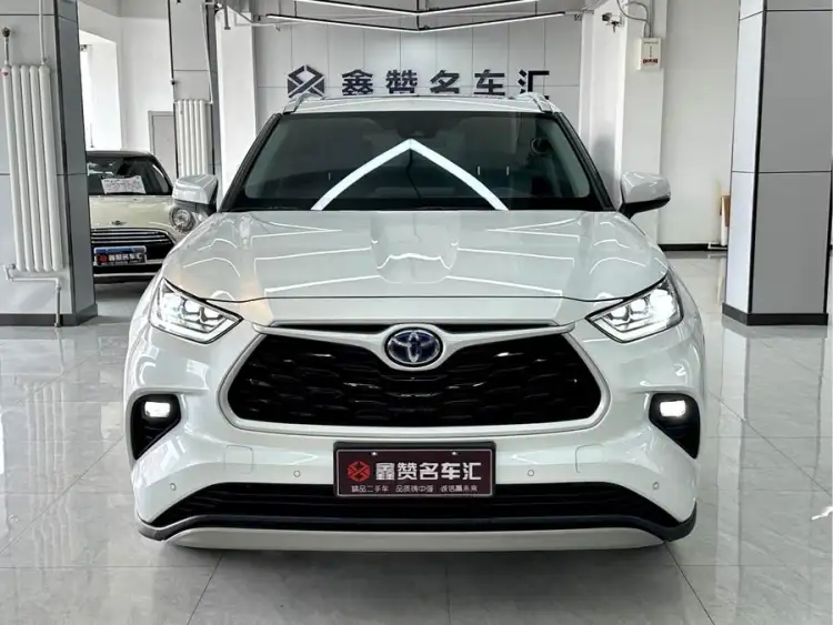 Highlander 2022 Hybrid 2.5L AWD Premium 7-Seater