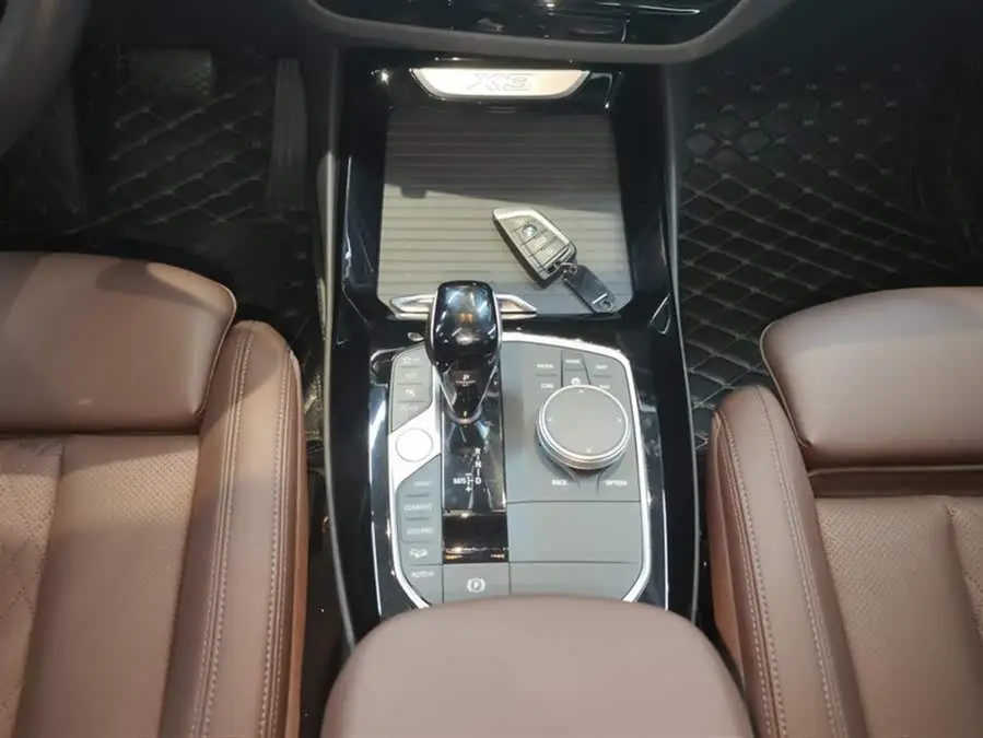 BMW X3 2023 xDrive30i Leadership M Night Package