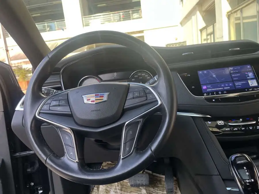 Cadillac XT5 2023 2.0T Two-Wheel Drive Fashion Edition