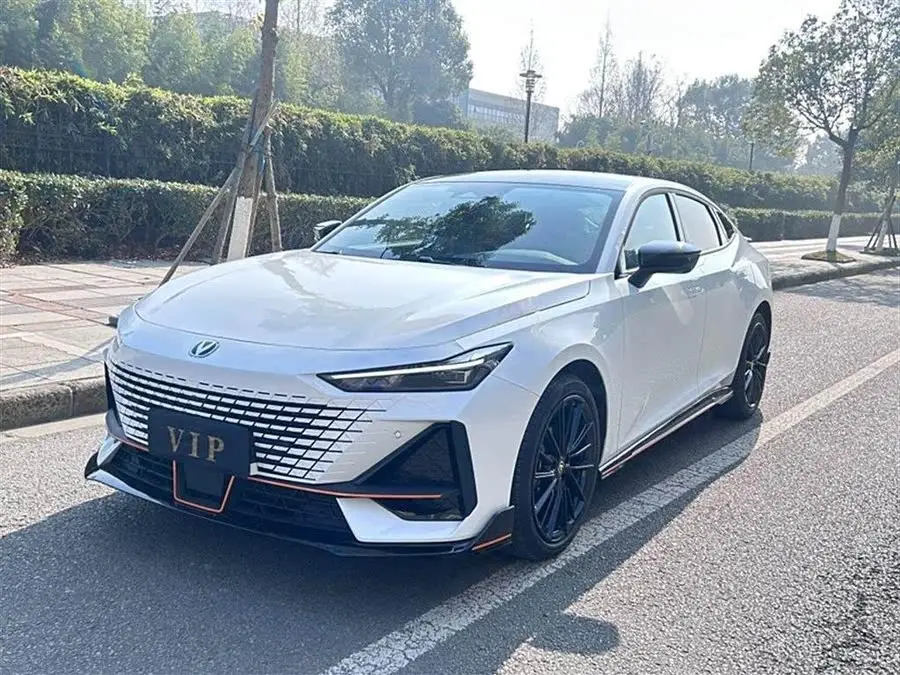 شانجان UNI-V 2023 1.5T النسخة الرياضية