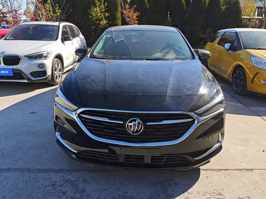 بيوك لاكروس 2021 652T الفاخرة