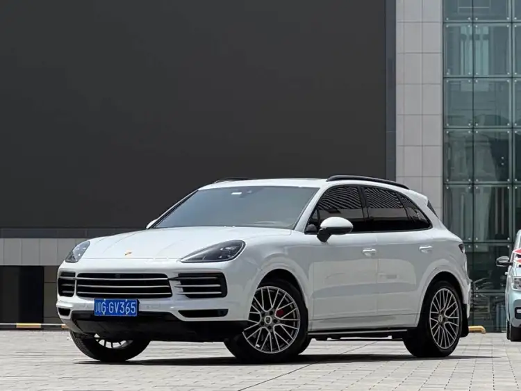 2023 Cayenne 3.0T Platinum Edition