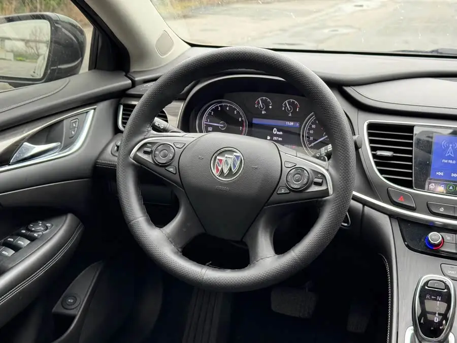 بيك 2021 652T الفاخرة