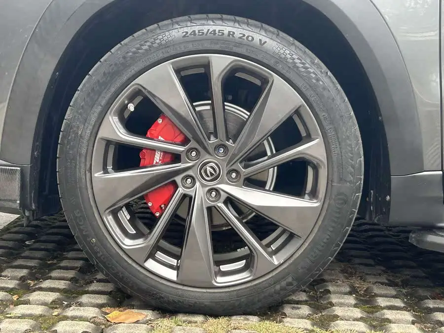 شانغهاي UNI-T 2020 1.5T الرائد