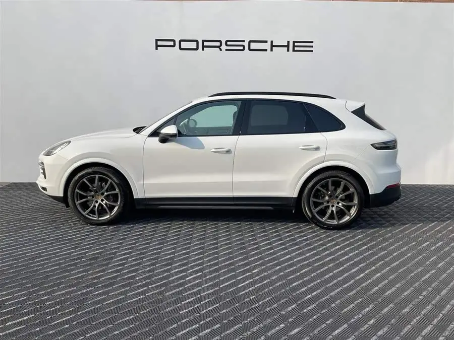 2023 Cayenne 3.0T Platinum Edition