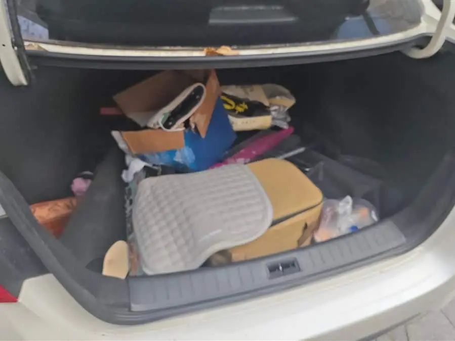 2022 نيسان سيلفي كلاسيك 1.6XL CVT الفاخرة