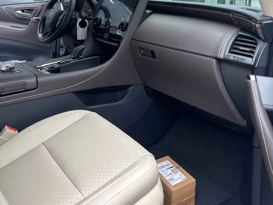 ألفارد 2024 بنظام مزدوج 2.5 لتر النسخة المميزة