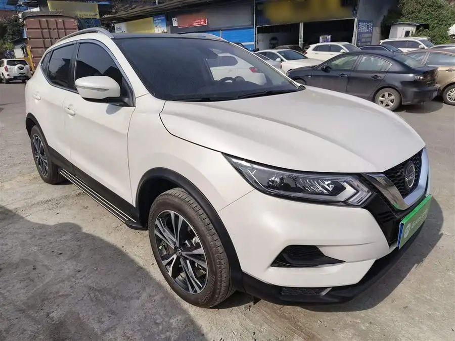 2023 نيسان قاشقاي كلاسيك 2.0 لتر CVT XV+ النسخة الرائدة