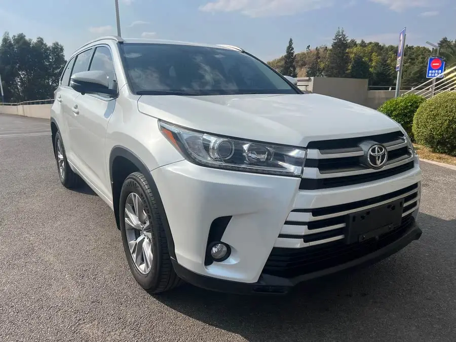 هايلاندر 2021 2.0T دفع رباعي نسخة النخبة 7 مقاعد