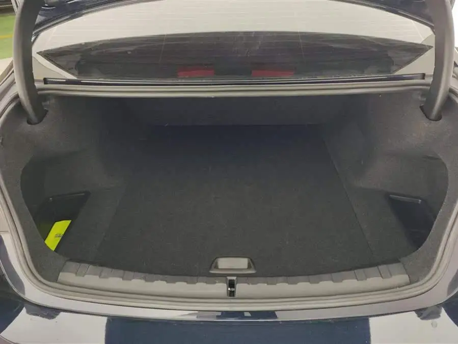 بي إم دبليو i3 2022 eDrive 35 L