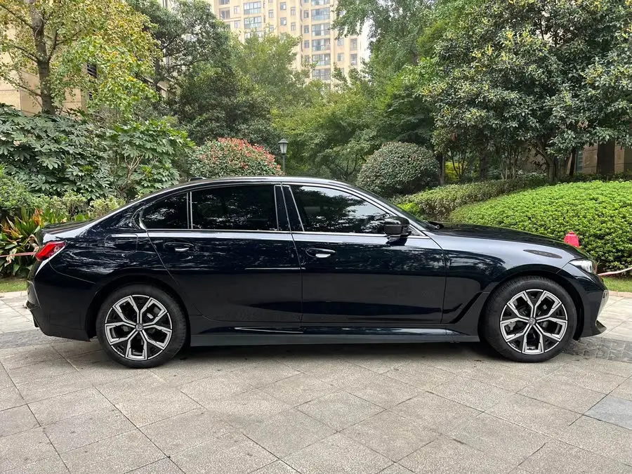 بي إم دبليو i3 2024 eDrive 35 L