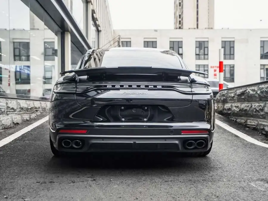 2022 Panamera 4 Executive Platinum Edition 2.9T