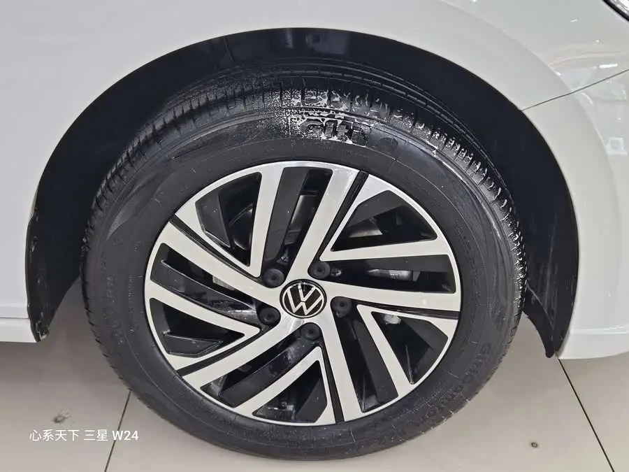 Lavida 2024 1.5L Automatic Five Million Edition