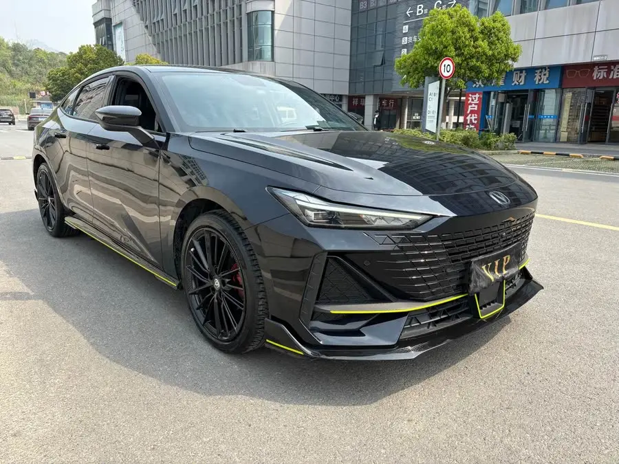 Changan UNI-V 2022 1.5T Sport Version