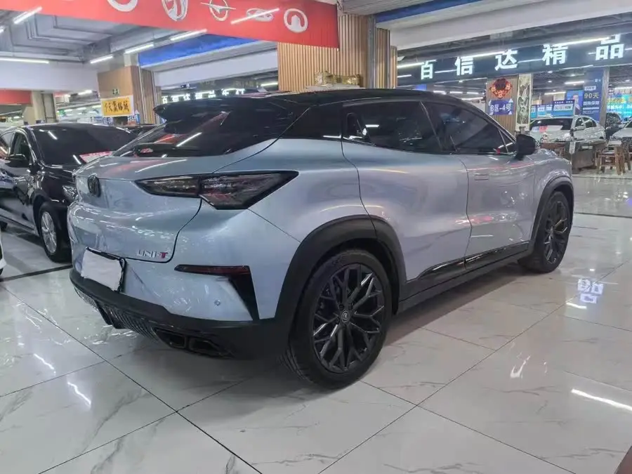 شانجان UNI-T 2022 2.0T إصدار الملاحة