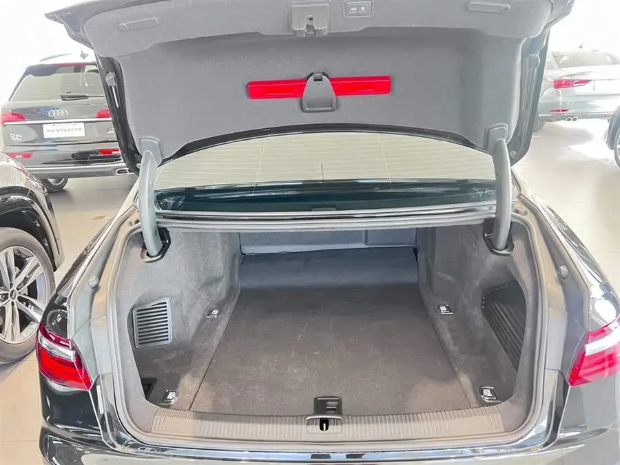 Audi A8 2023 A8L 55 TFSI quattro Flagship