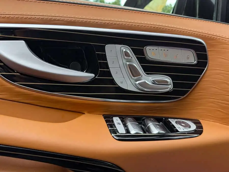 Vito 2023 Model 2.0T Business Edition 7-seater