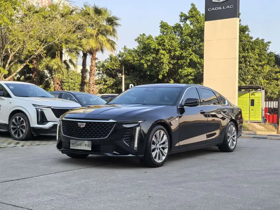 كاديلاك CT6 2023 28T فاخرة