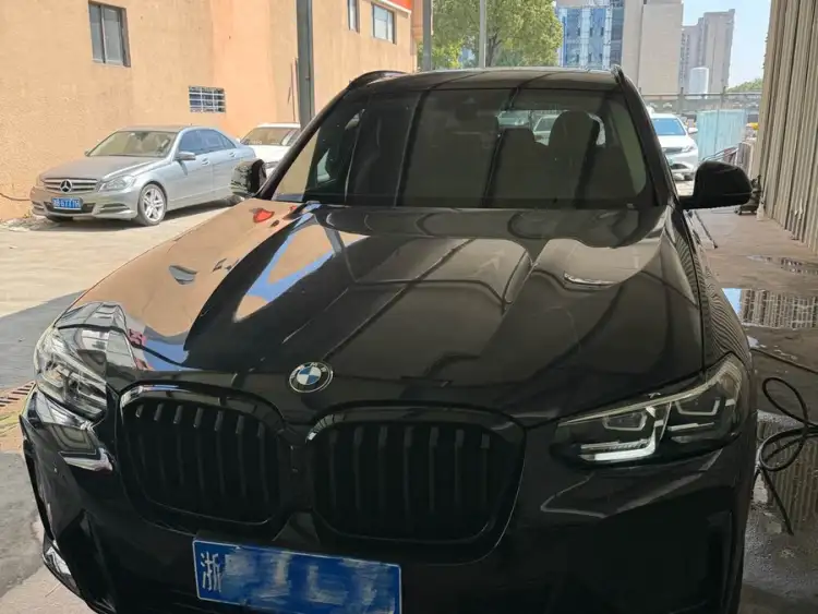 BMW X3 2023 xDrive30i Leading Model M Black Night Package