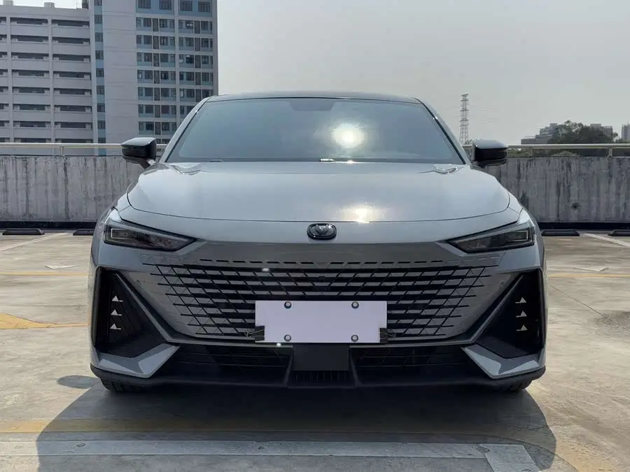 Changan UNI-V 2022 1.5T Premium