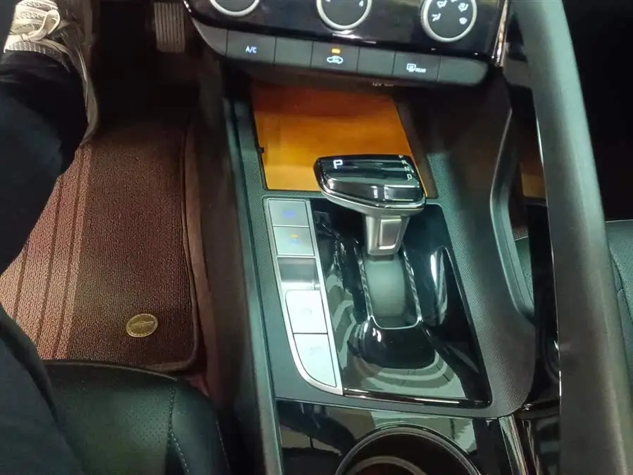 إلينترا 2023 1.5 لتر CVT GLX النسخة النخبوية