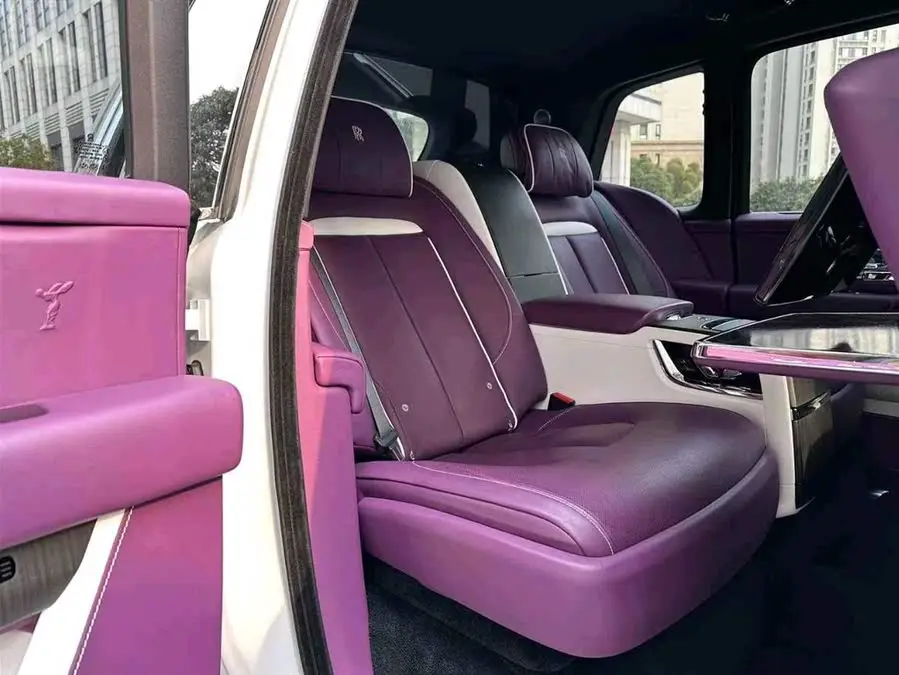 كولينان 2018 نسخة بأربعة مقاعد