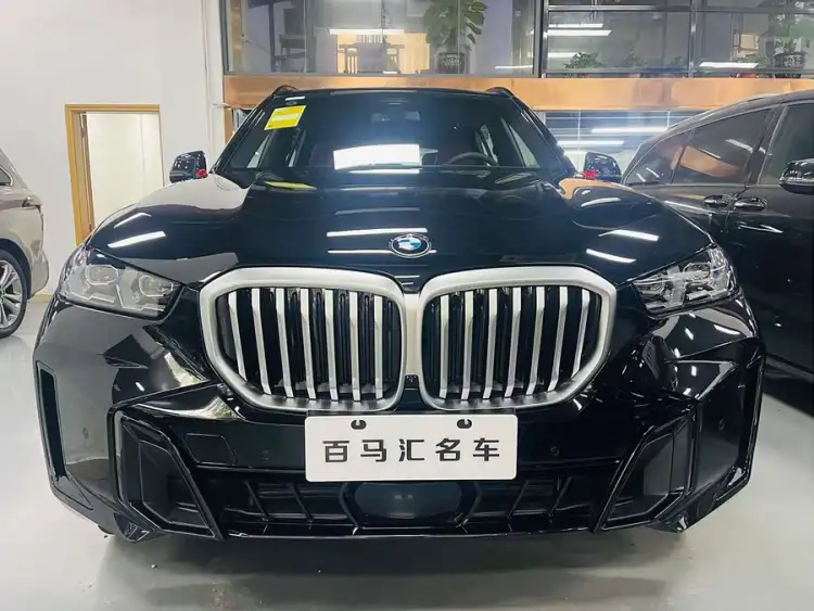 BMW X5 2023 xDrive 40Li M Sport Night Package