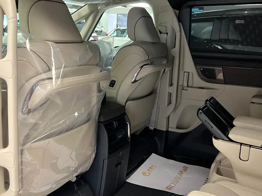 ألفارد 2024 مزدوج المحرك 2.5 لتر إصدار بريميوم