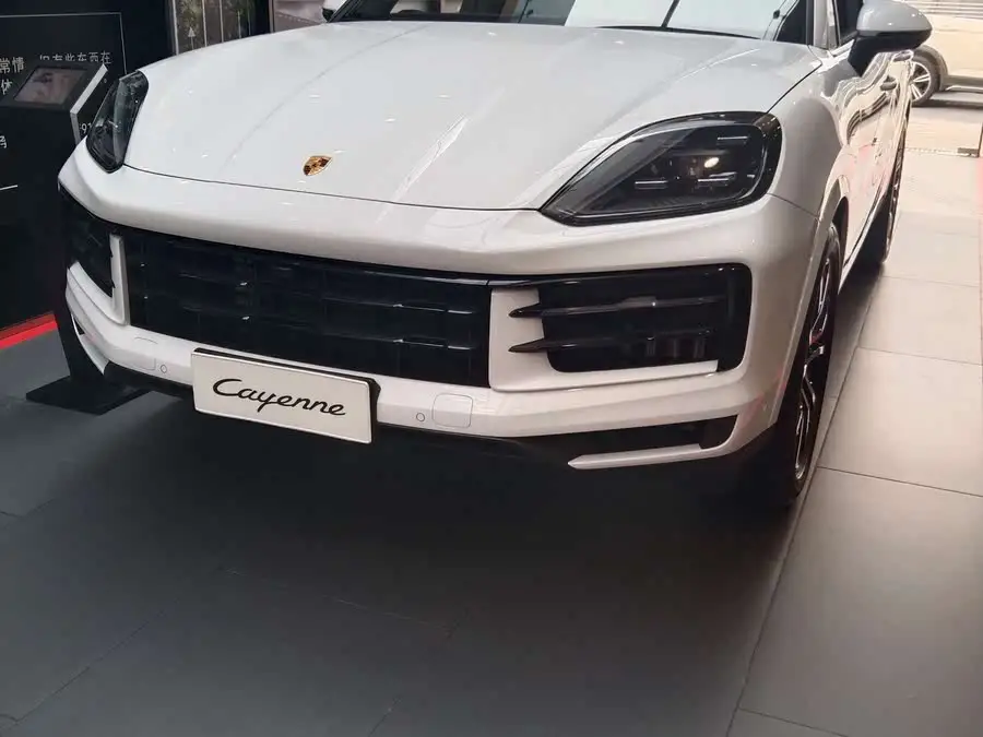 Cayenne 2025 Model Cayenne 3.0T