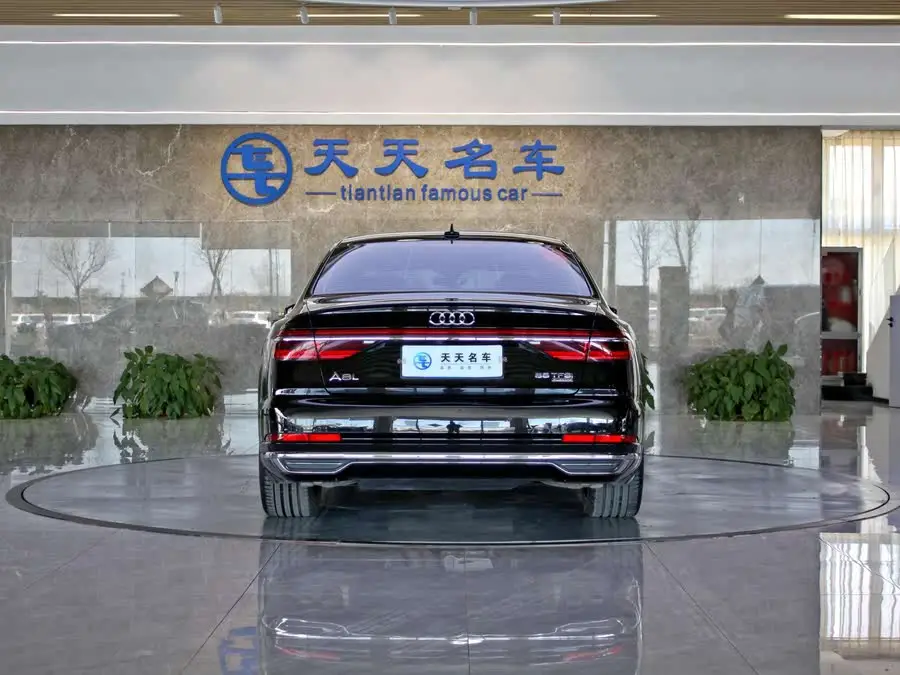 أودي A8 طراز 2022 A8L 55 TFSI quattro نسخة المجموعات المميزة