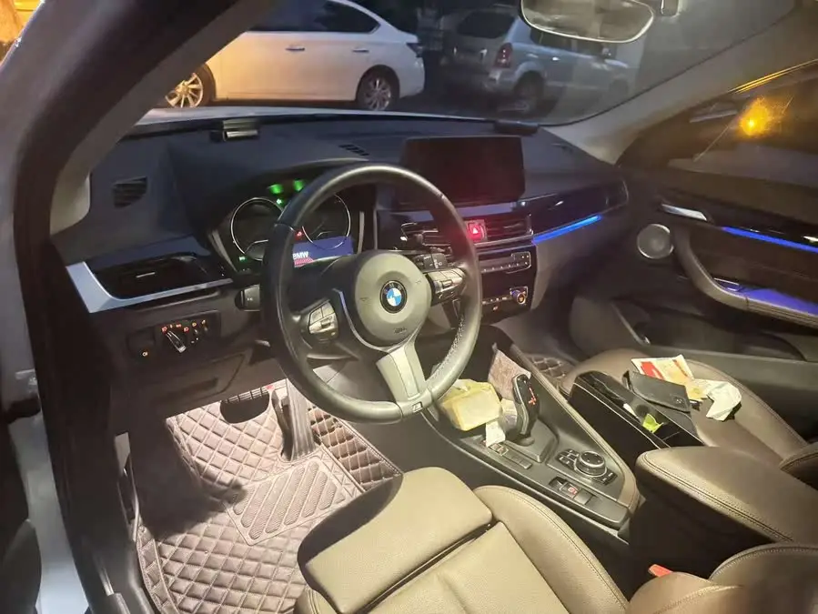 BMW X1 2021 sDrive25Li Leading Edition