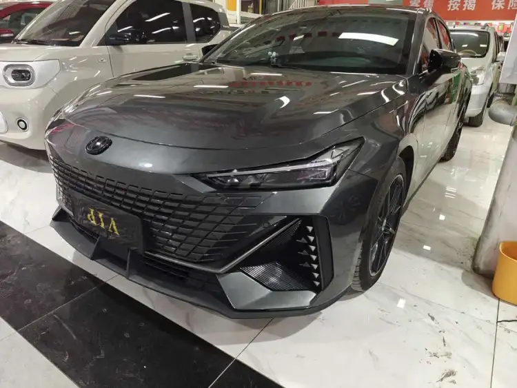 Changan UNI-V 2022 1.5T Premium