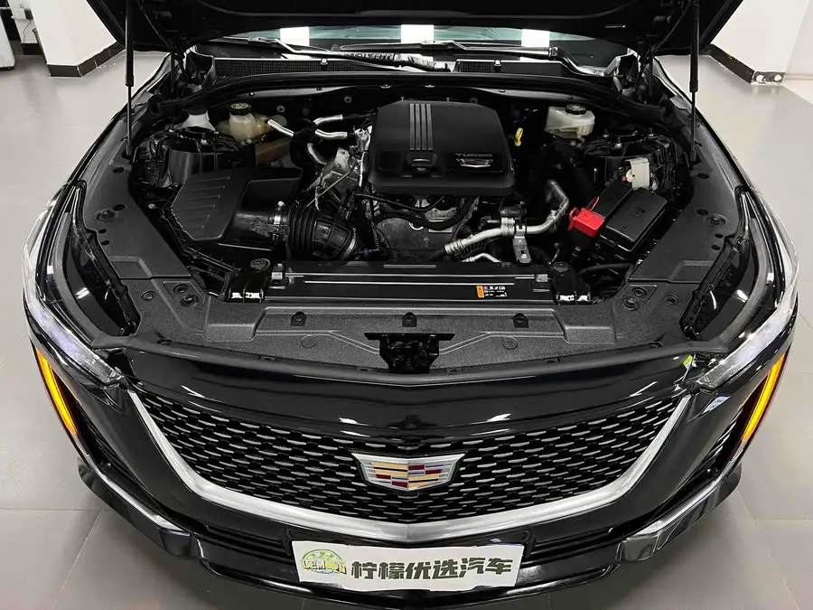 كاديلاك CT5 2022 28T الفاخرة