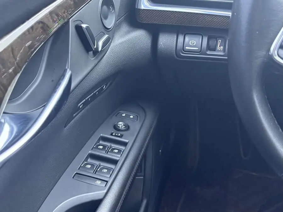 كاديلاك CT6 2021 28T الرياضية الفاخرة