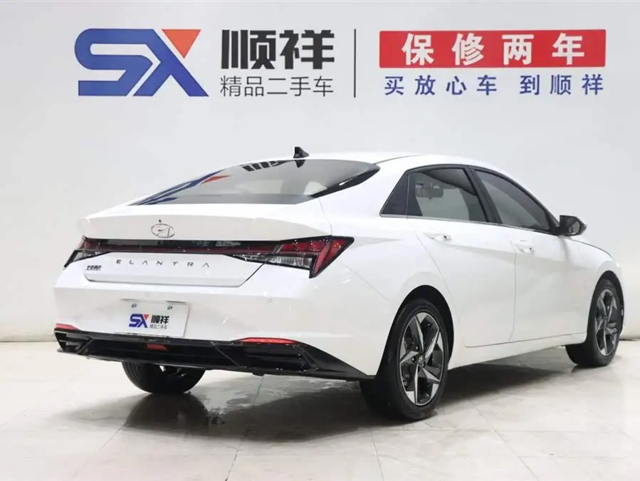 Elantra 2022 1.5L CVT LUX Premium