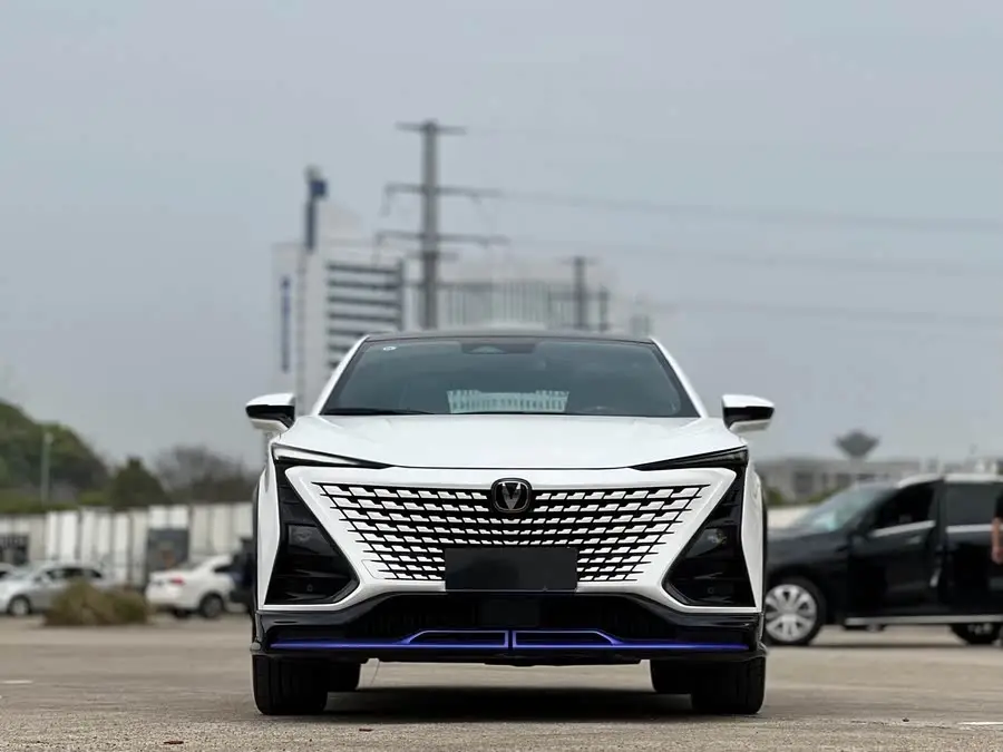 شانغن UNI-T 2023 الجيل الثاني 1.5T النسخة الرياضية الفاخرة