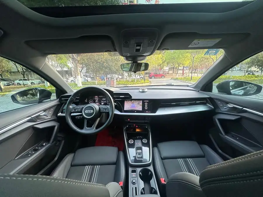 أودي A3 طراز 2021 A3L ليموزين 35 TFSI الطراز الرياضي الأنيق