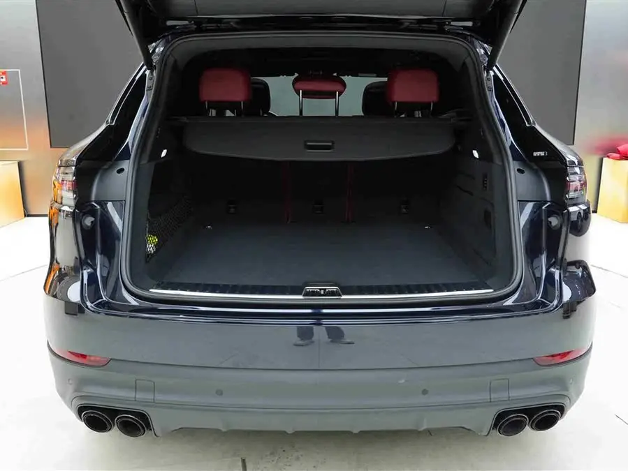 2023 Cayenne 3.0T Platinum Edition