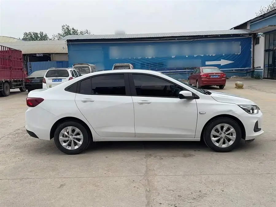 2021 شيفروليه كافاليير 325T أوتوماتيكي إصدار إنجويد