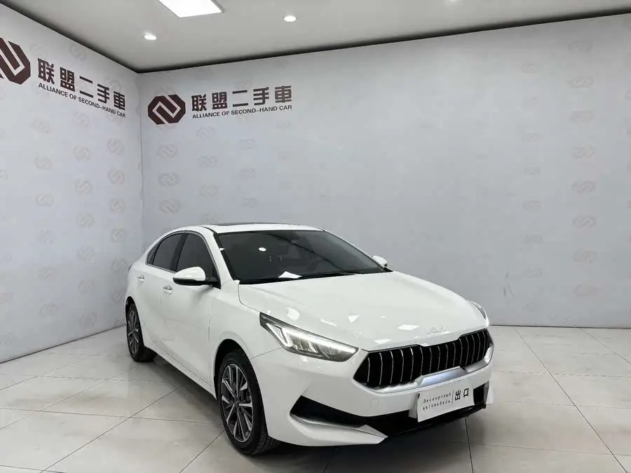 كيا K3 2021 الطراز المعدل 1.5L CVT النسخة العصرية