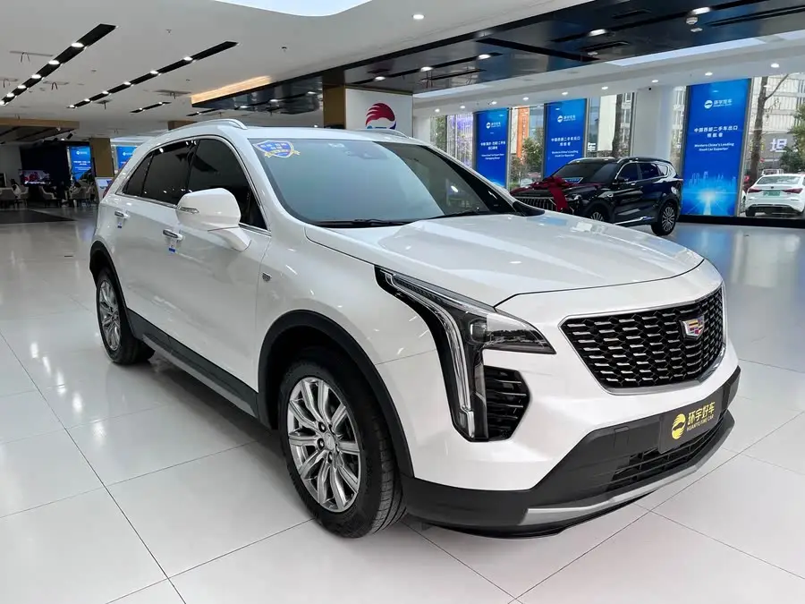 Cadillac XT4 2022 28T FWD Premium