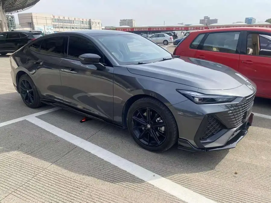 Changan UNI-V 2023 2.0T Leading Speed Edition