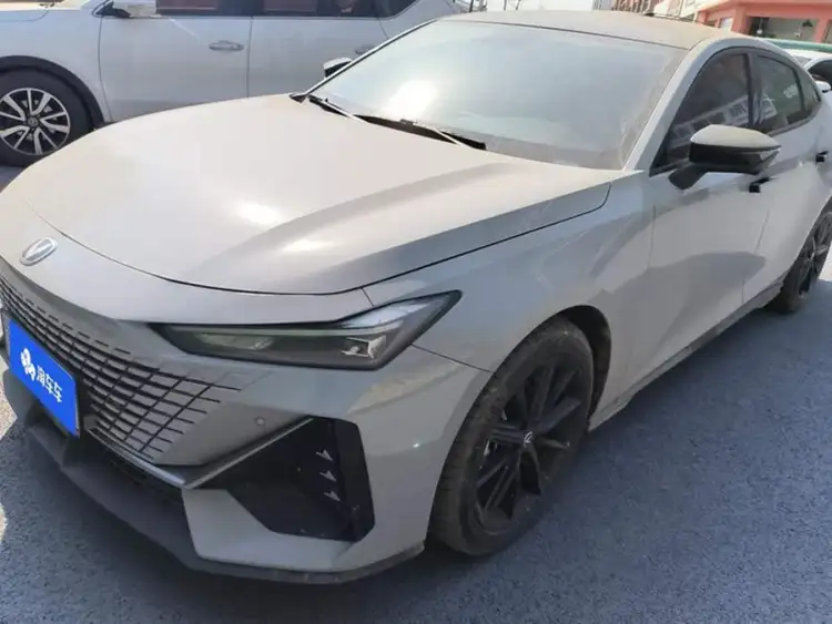 Changan UNI-V 2022 1.5T Premium