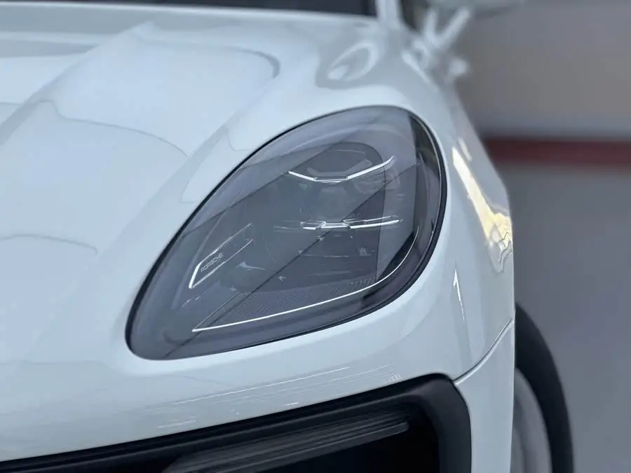 2023 Macan Macan 2.0T