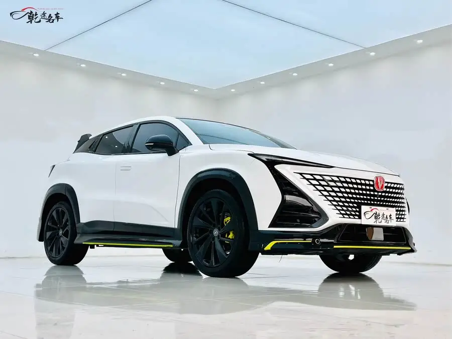 شانجان UNI-T 2023 الجيل الثاني 1.5T نسخة رياضية فاخرة