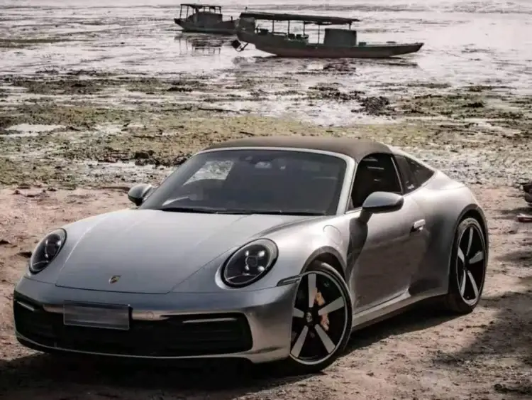 Porsche 911 2023 Targa 4 3.0T