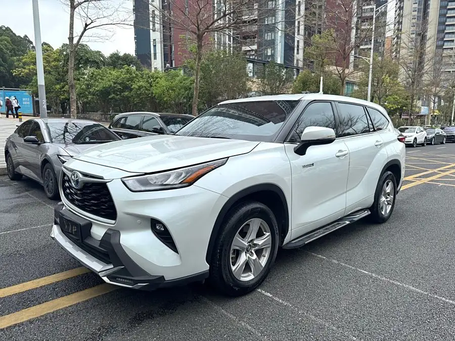 Highlander 2023 2.5L Smart Hybrid Dual Engine FWD Elite Version 7-Seater